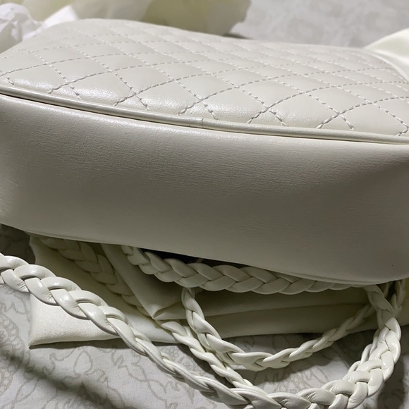 WHITE GG MINI QUILTED LEATHER CROSSBODY - Picture 5 of 9
